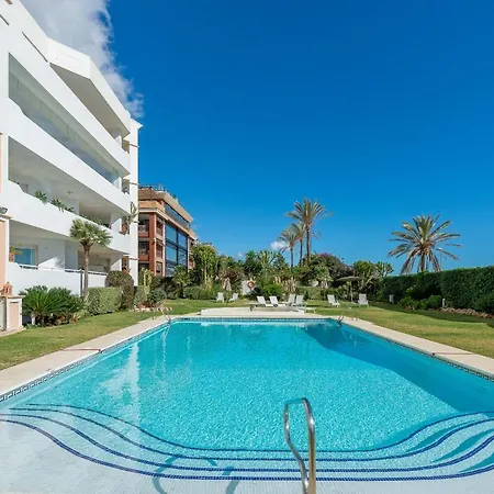 Apartment Homeforguest In Puerto Banus Marbella