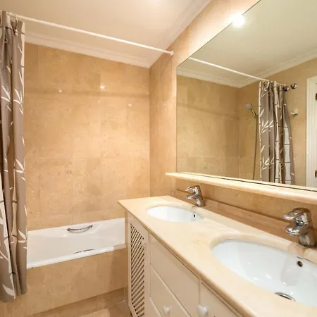 Homeforguest In Puerto Banus Apartment Marbella