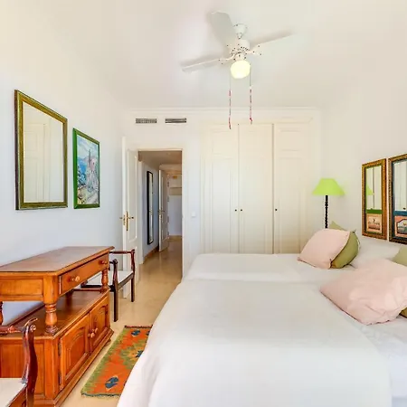 Apartment Homeforguest In Puerto Banus Marbella