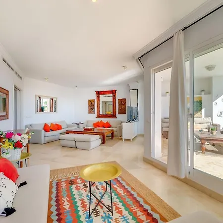 Homeforguest In Puerto Banus Apartment Marbella